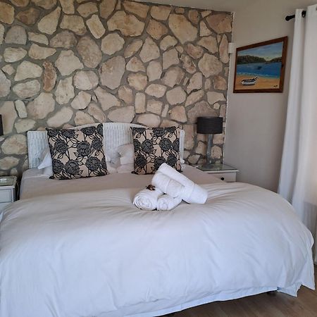 Kleinzee Oceanfront Guesthouse Gansbaai Dış mekan fotoğraf