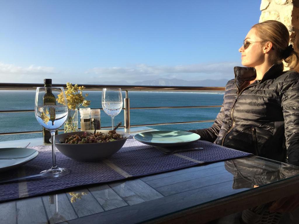 Kleinzee Oceanfront Guesthouse Gansbaai Dış mekan fotoğraf
