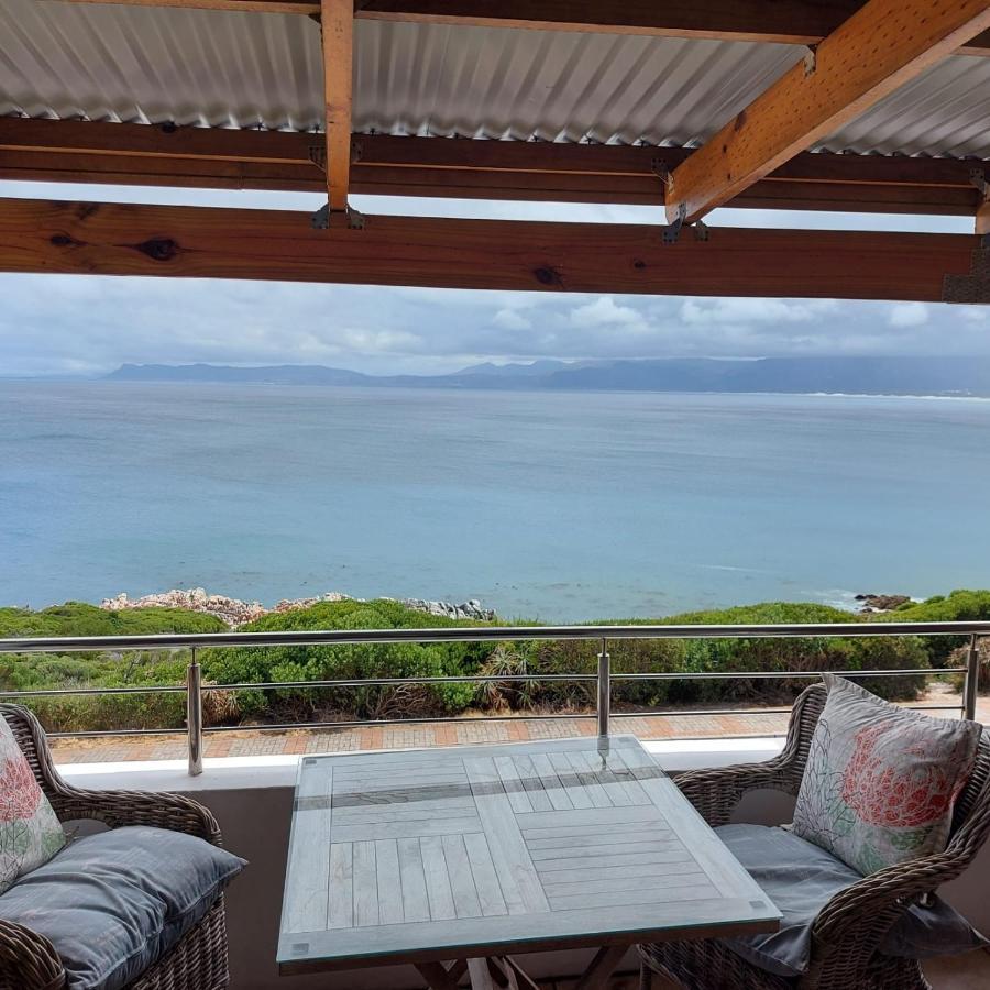 Kleinzee Oceanfront Guesthouse Gansbaai Dış mekan fotoğraf