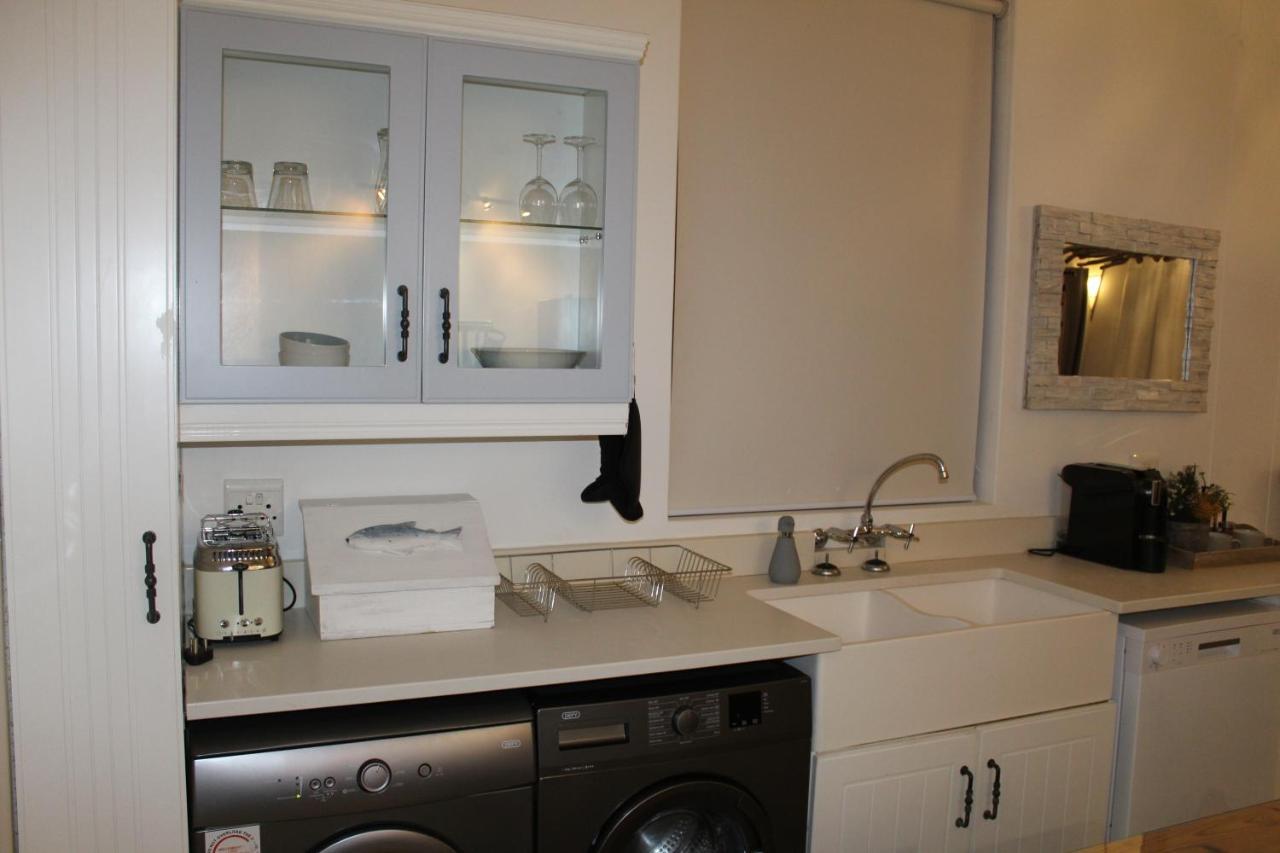 Kleinzee Oceanfront Guesthouse Gansbaai Dış mekan fotoğraf