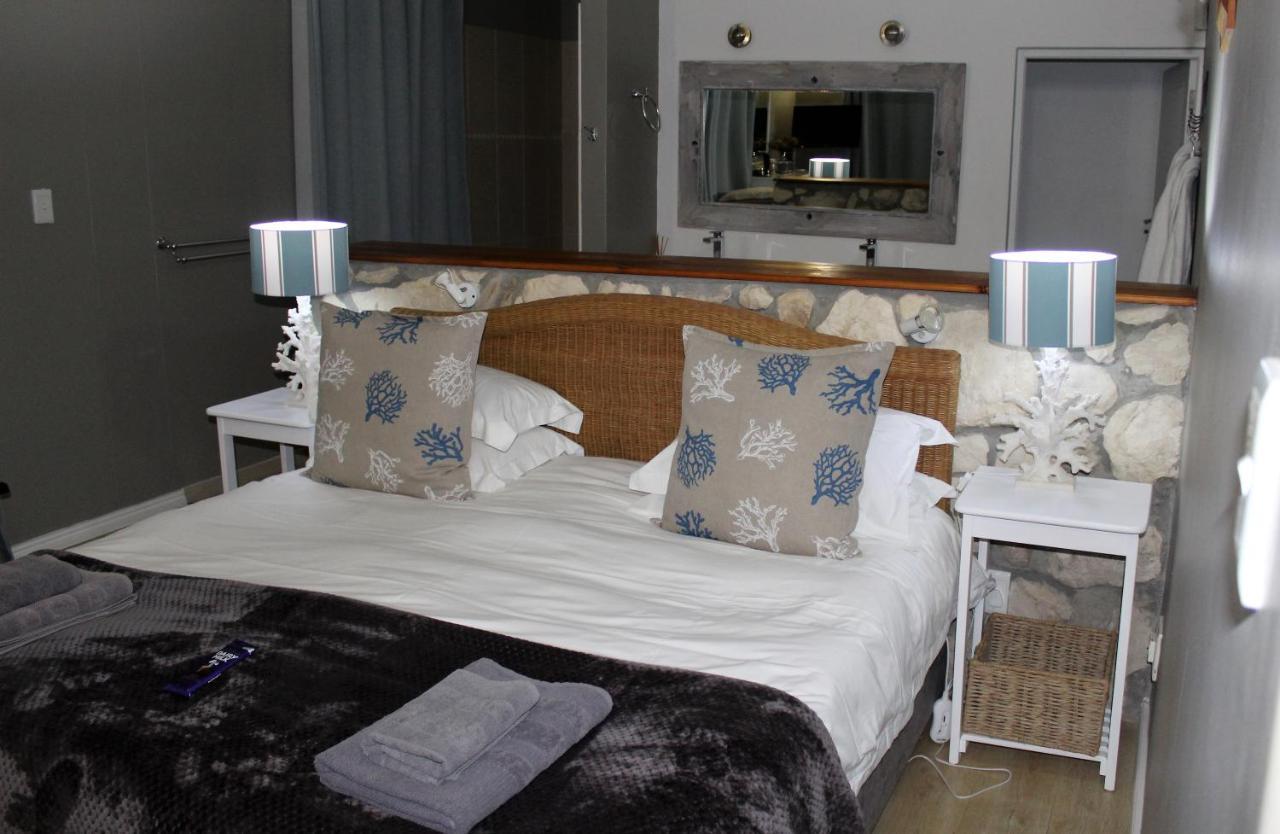 Kleinzee Oceanfront Guesthouse Gansbaai Dış mekan fotoğraf